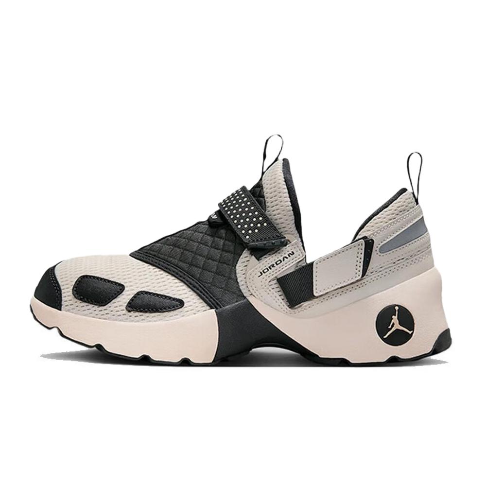 Nike TRUNNER LX: Stylish, Vers - Women Shoes Nike 评论和价格