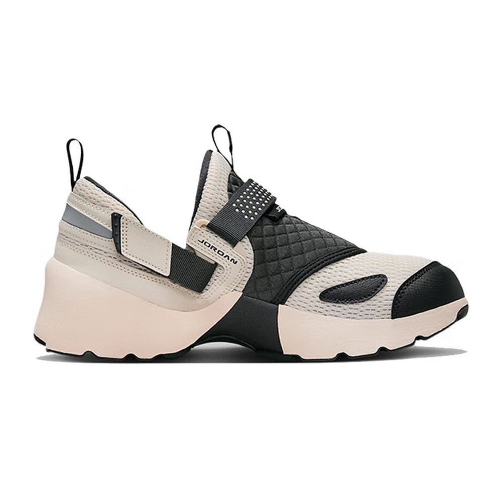 Nike TRUNNER LX: Stylish, Vers - Women Shoes Nike 评论和价格