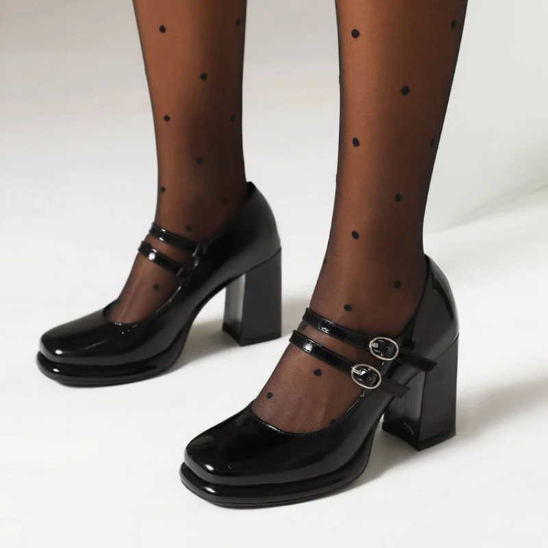 2024 New Patent Leather Double - Women'S Shoes Big Feet 评论和价格